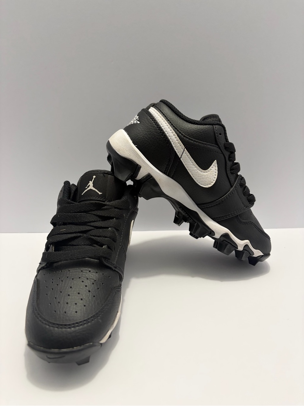 Jordan Kids' Black and White Cleat Sneakers 1.5Y
